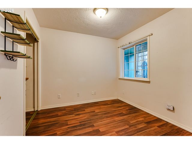 1010 ELKAY Dr, Eugene, OR 97404