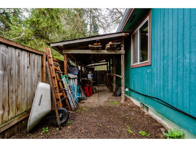 1010 ELKAY Dr, Eugene, OR 97404