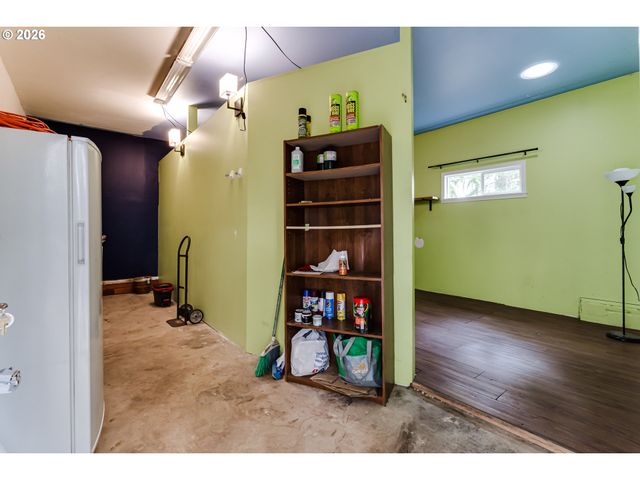 1010 ELKAY Dr, Eugene, OR 97404