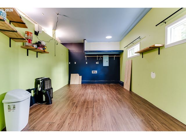 1010 ELKAY Dr, Eugene, OR 97404