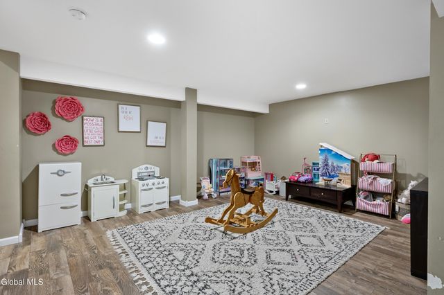 3 Ashleigh Lane, Saratoga, NY 12866