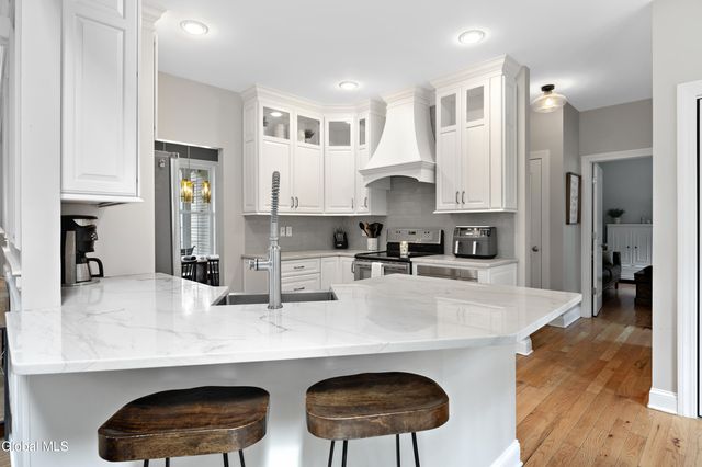 3 Ashleigh Lane, Saratoga, NY 12866