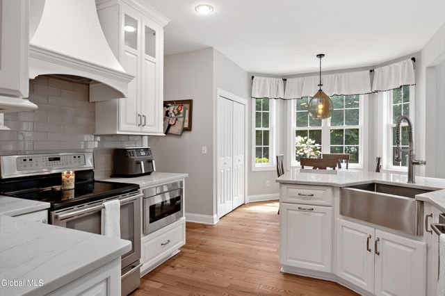 3 Ashleigh Lane, Saratoga, NY 12866