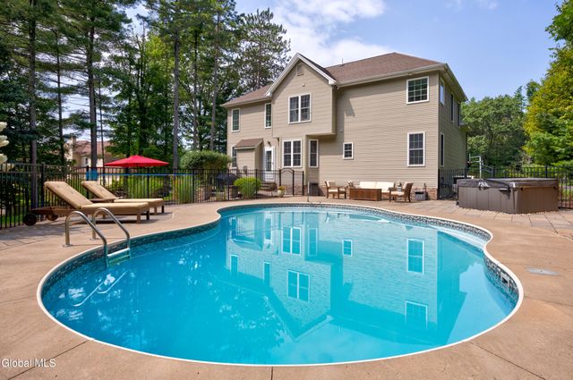 3 Ashleigh Lane, Saratoga, NY 12866