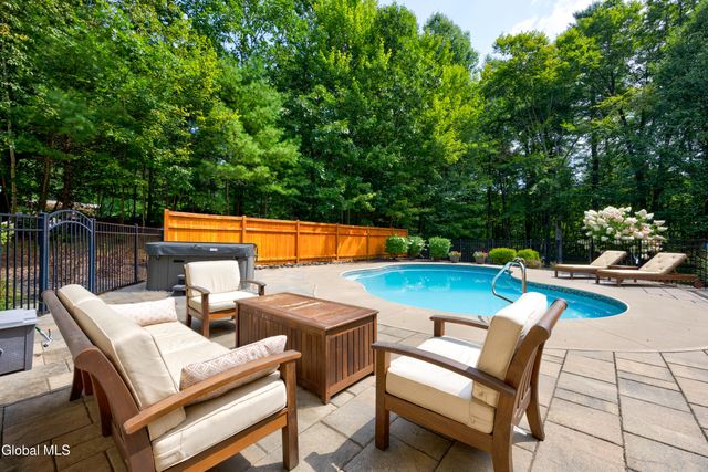 3 Ashleigh Lane, Saratoga, NY 12866