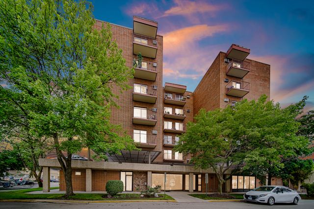 7830 W North Avenue 505, Elmwood Park, IL 60707