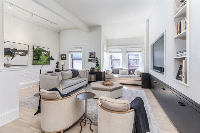 13 Wellington St, Boston, MA 02118