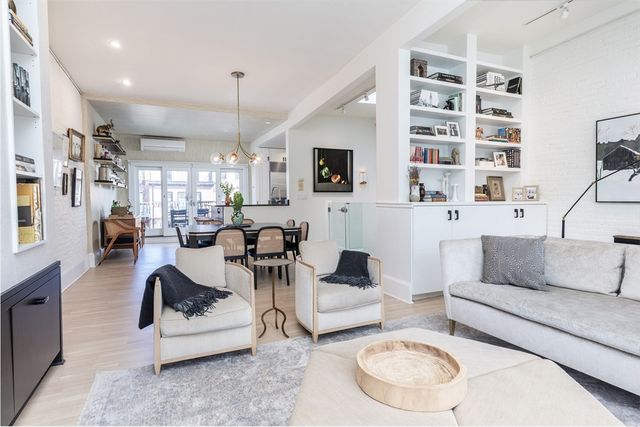 13 Wellington St, Boston, MA 02118