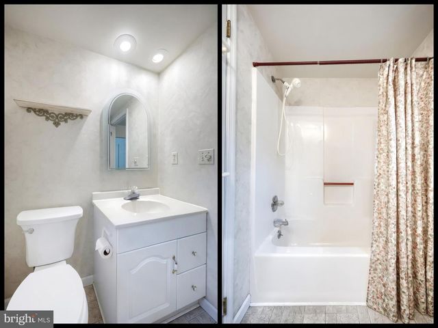 3819 KINGS ARMS LN, York, PA 17402