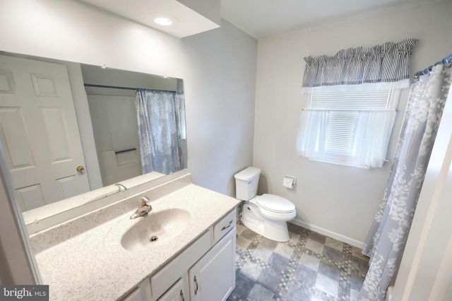 3819 KINGS ARMS LN, York, PA 17402