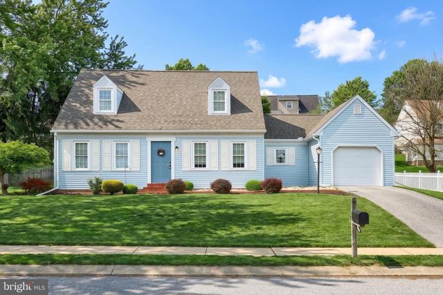3819 KINGS ARMS LN, York, PA 17402