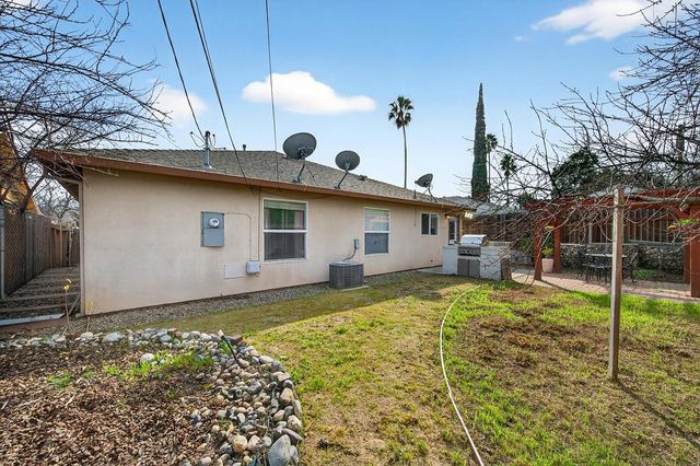 115 Arcade Blvd, Sacramento, CA 95815