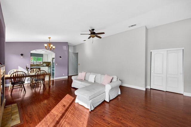 115 Arcade Blvd, Sacramento, CA 95815