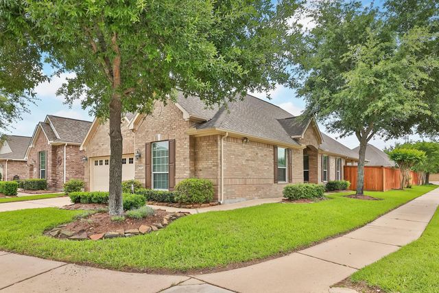 19223 Blue Cove Court, Cypress, TX 77433