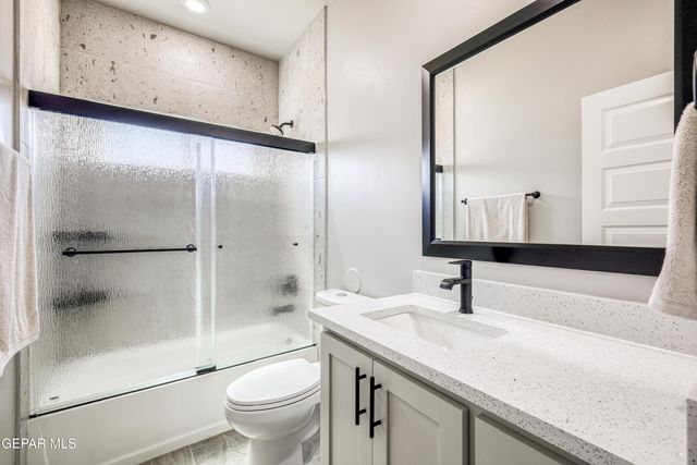 6041 CUMIN PARK Street, Santa Teresa, NM 88008