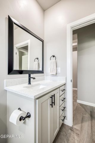 6041 CUMIN PARK Street, Santa Teresa, NM 88008