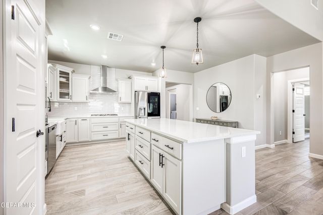 6041 CUMIN PARK Street, Santa Teresa, NM 88008