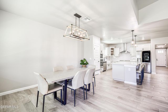 6041 CUMIN PARK Street, Santa Teresa, NM 88008