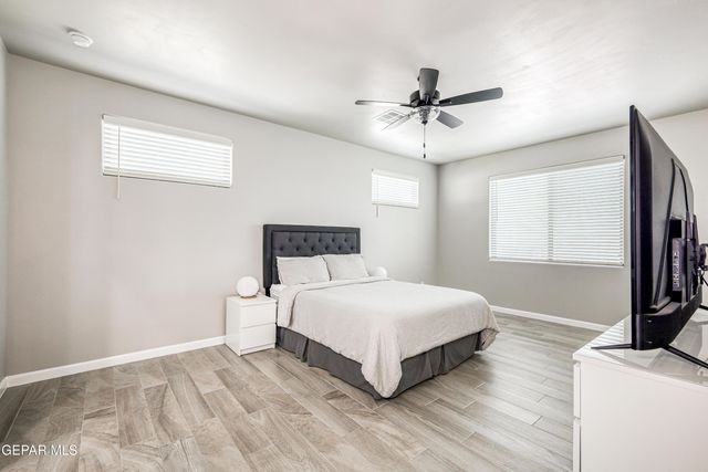 6041 CUMIN PARK Street, Santa Teresa, NM 88008