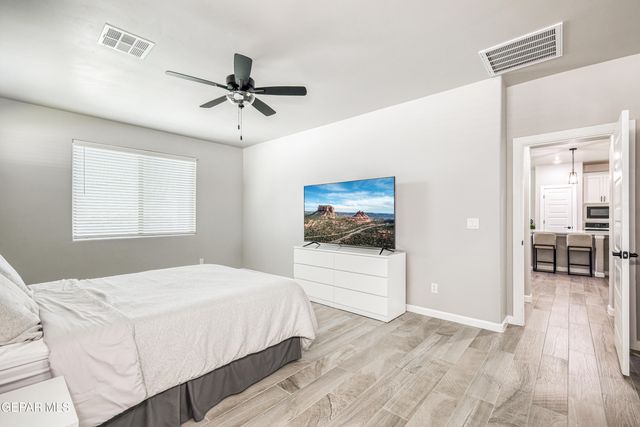 6041 CUMIN PARK Street, Santa Teresa, NM 88008