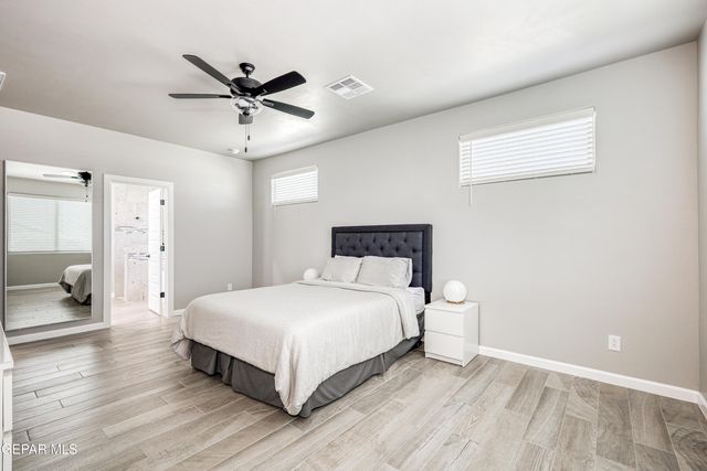 6041 CUMIN PARK Street, Santa Teresa, NM 88008