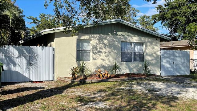 2433 NW 20th St, Fort Lauderdale, FL 33311