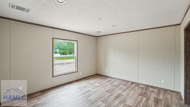 816 Hires Road, Jesup, GA 31545