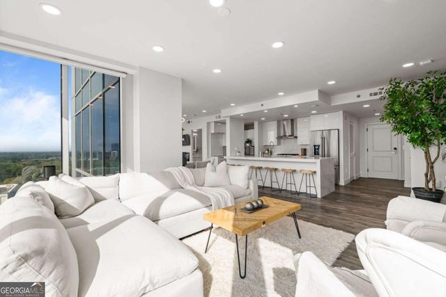 3338 Peachtree Road 2207, Atlanta, GA 30326