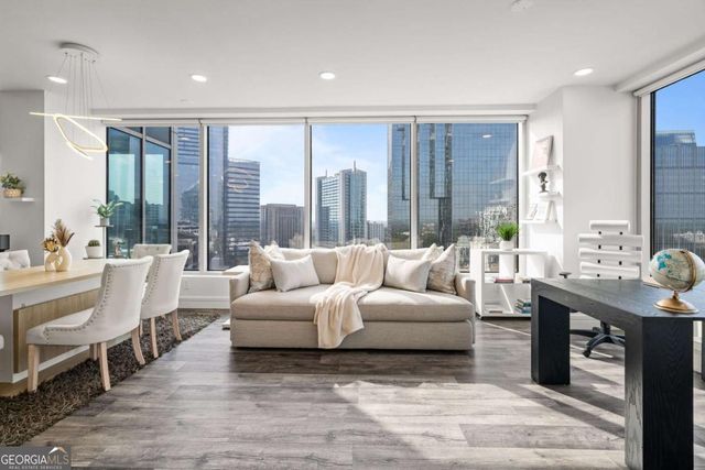 3338 Peachtree Road 2207, Atlanta, GA 30326