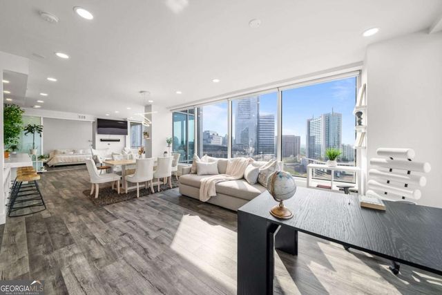 3338 Peachtree Road 2207, Atlanta, GA 30326