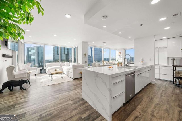 3338 Peachtree Road 2207, Atlanta, GA 30326