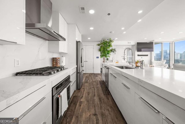 3338 Peachtree Road 2207, Atlanta, GA 30326