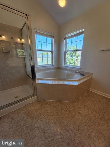 20939 CALAIS TER, Ashburn, VA 20147