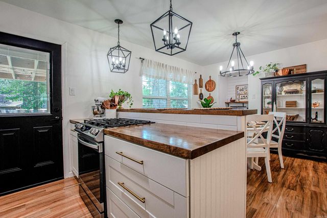 505 Calloway, Sherwood, AR 72120