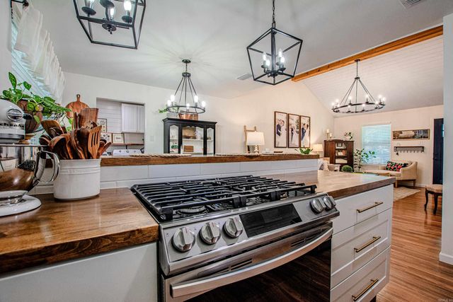 505 Calloway, Sherwood, AR 72120