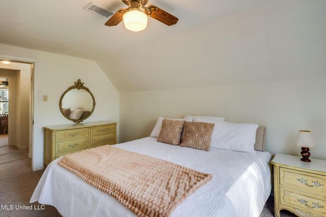 112 Dogwood Lane, Pass Christian, MS 39571