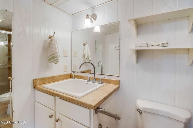 112 Dogwood Lane, Pass Christian, MS 39571