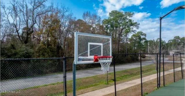 112 Dogwood Lane, Pass Christian, MS 39571