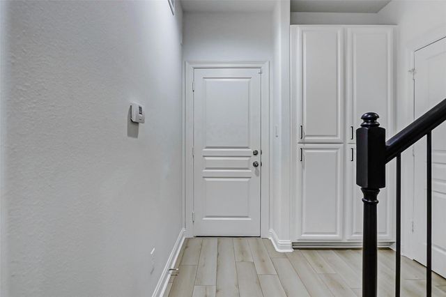 5 Versante Court, Houston, TX 77070