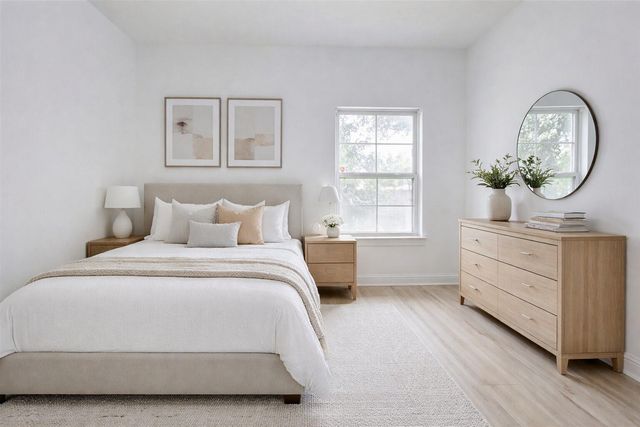 5 Versante Court, Houston, TX 77070