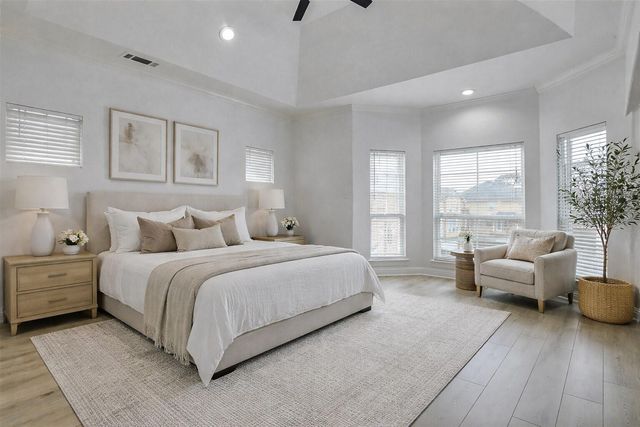 5 Versante Court, Houston, TX 77070