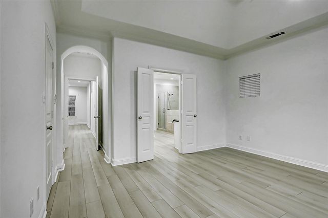 5 Versante Court, Houston, TX 77070