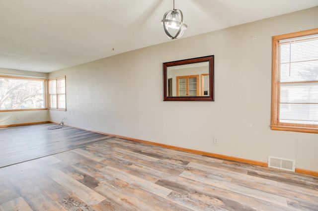 614 16th Street N, Moorhead, MN 56560