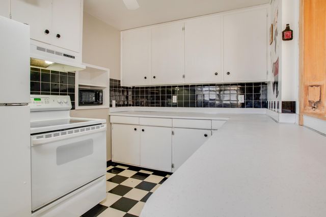 614 16th Street N, Moorhead, MN 56560