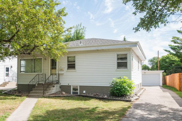 614 16th Street N, Moorhead, MN 56560