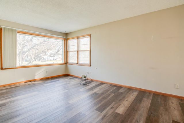 614 16th Street N, Moorhead, MN 56560