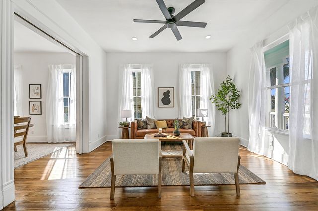 2010 Rosenberg Street, Galveston, TX 77550