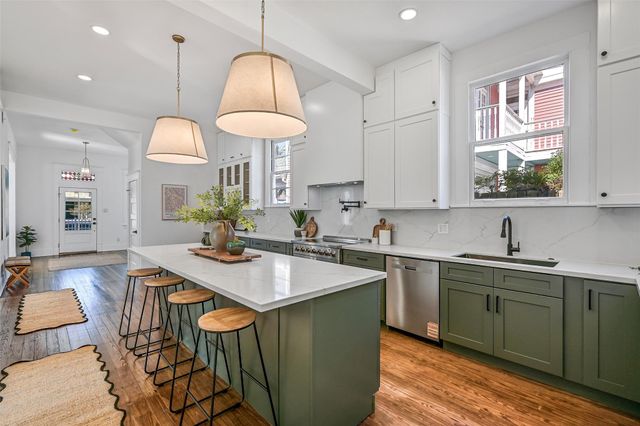 2010 Rosenberg Street, Galveston, TX 77550