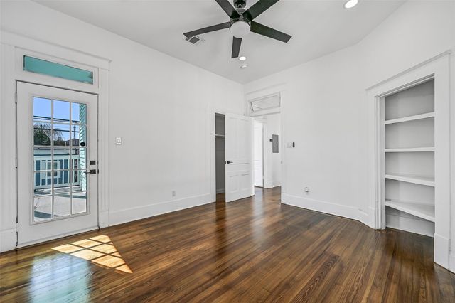 2010 Rosenberg Street, Galveston, TX 77550