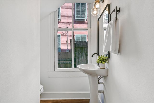 2010 Rosenberg Street, Galveston, TX 77550